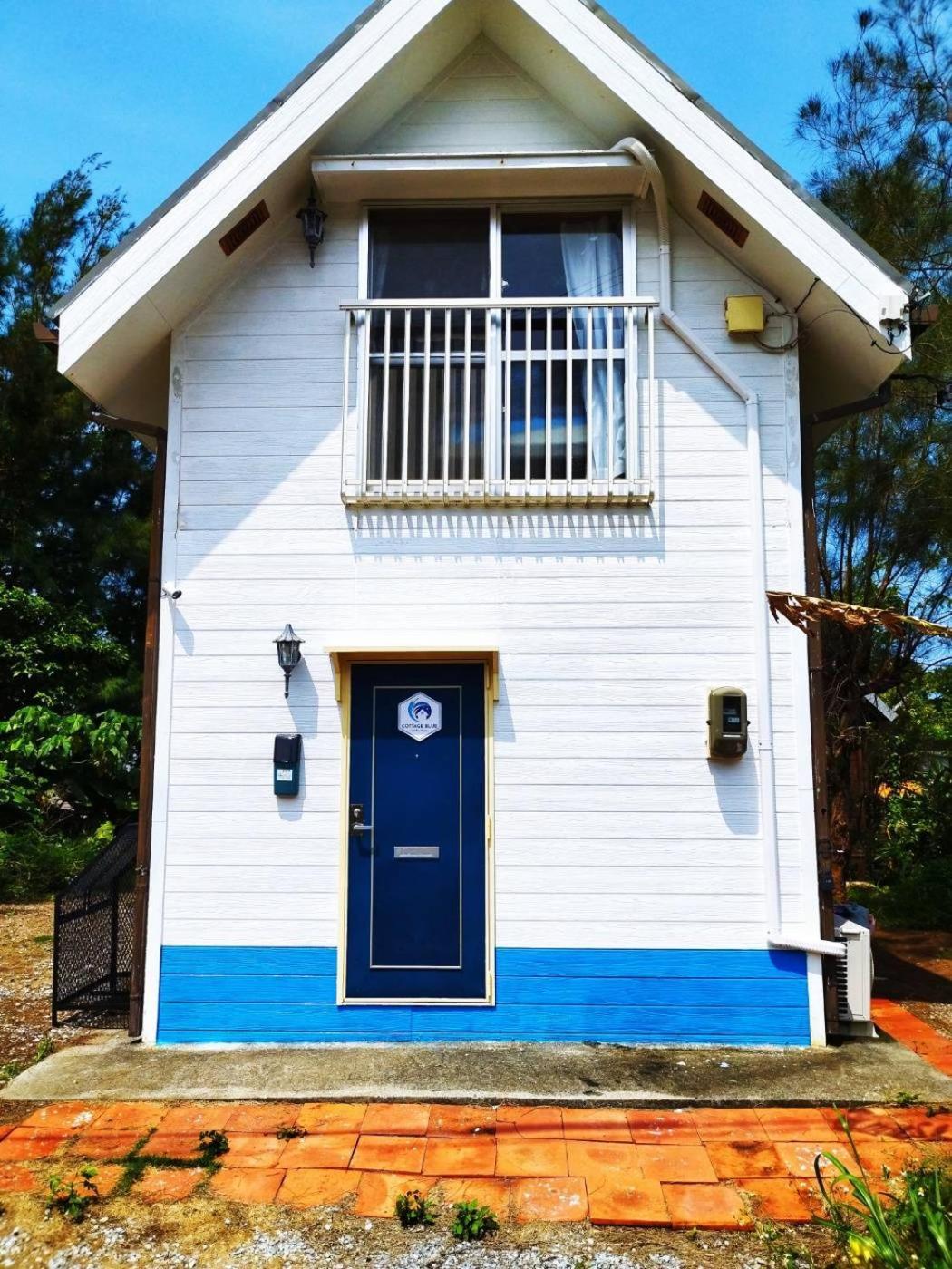 Cottage Blue Onna Exterior photo